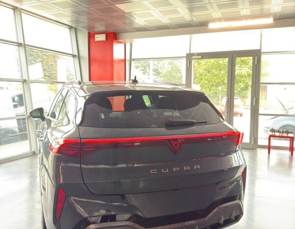 CUPRA Terramar Impulse 1.5 e-Hybrid pieno