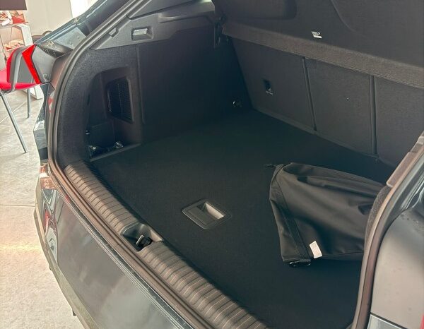 CUPRA Terramar Impulse 1.5 e-Hybrid pieno