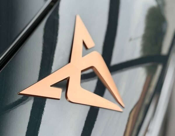 CUPRA Terramar Impulse 1.5 e-Hybrid pieno
