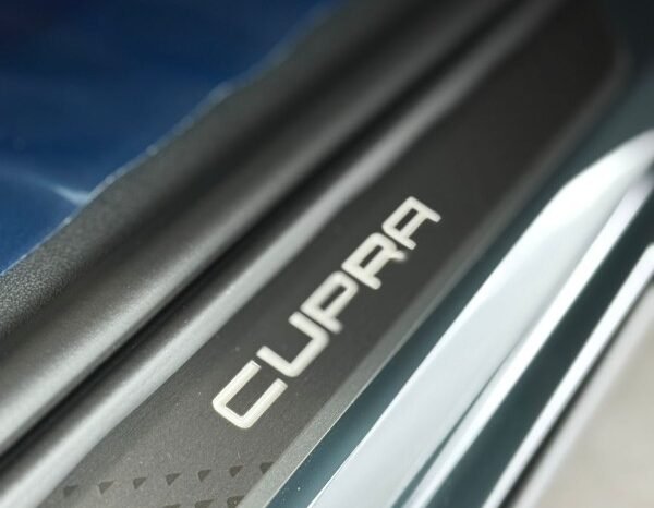 CUPRA Terramar Impulse 1.5 e-Hybrid pieno
